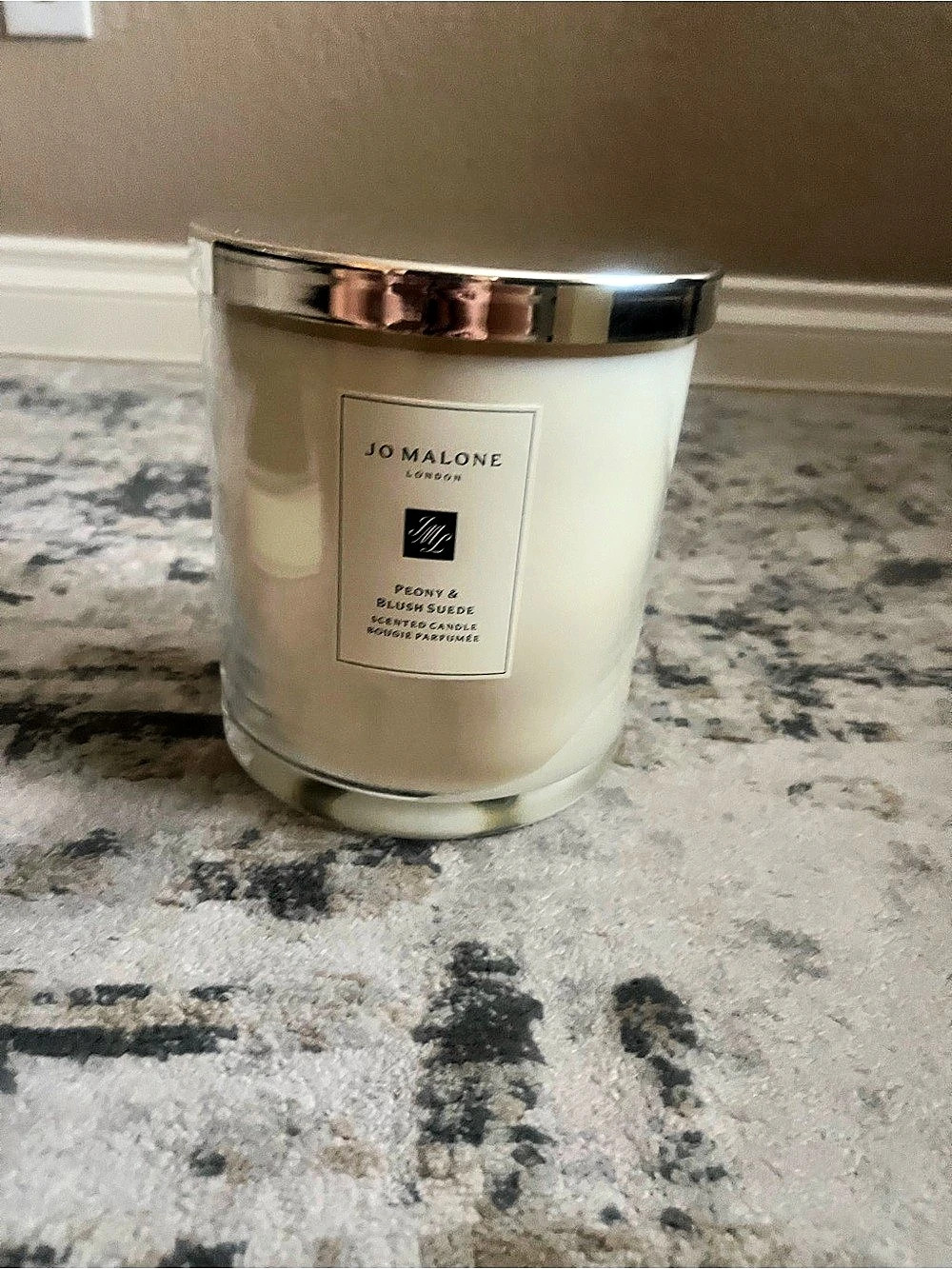 Jo Malone London Jumbo Peony & Blush Suede Luxury Candle in White